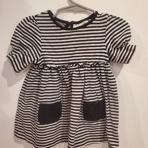 2t Black & White Striped Puff-Sleeve Girls Dress with Front Pockets